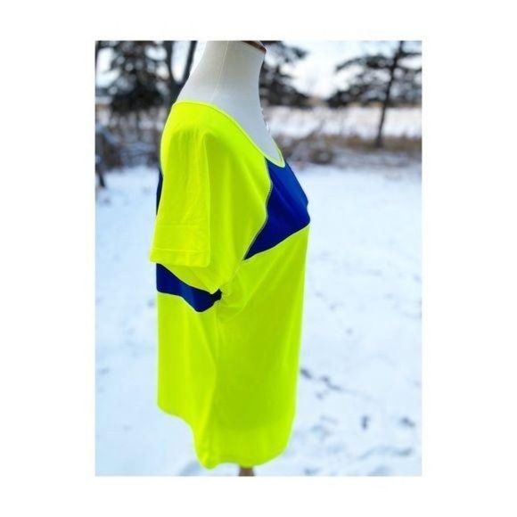 Xersion performance Sports Dry Fit T-Shirt Top - Picture 2 of 10